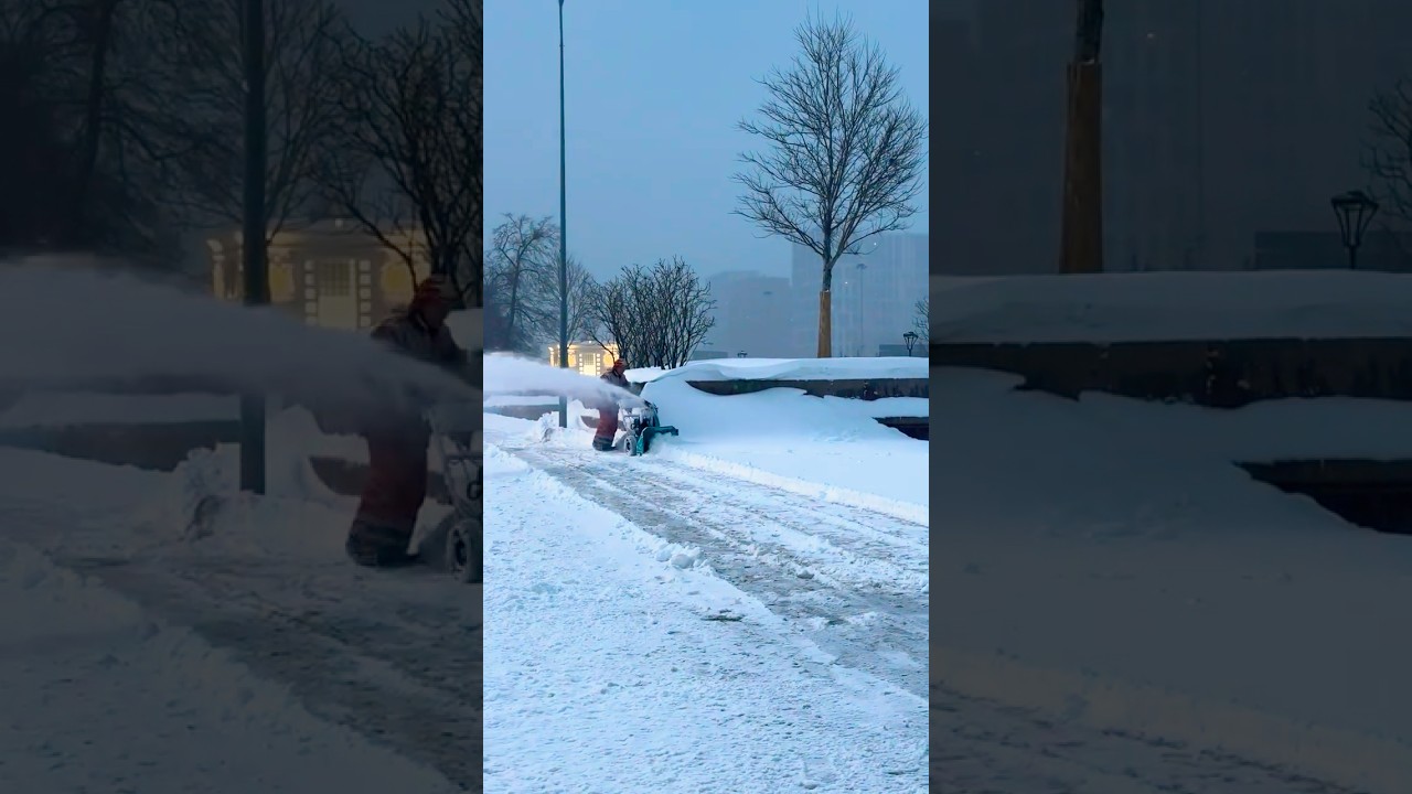 Russia Winter Hard Work ❄️ Old Man Clearing Heavy Snow in Moscow