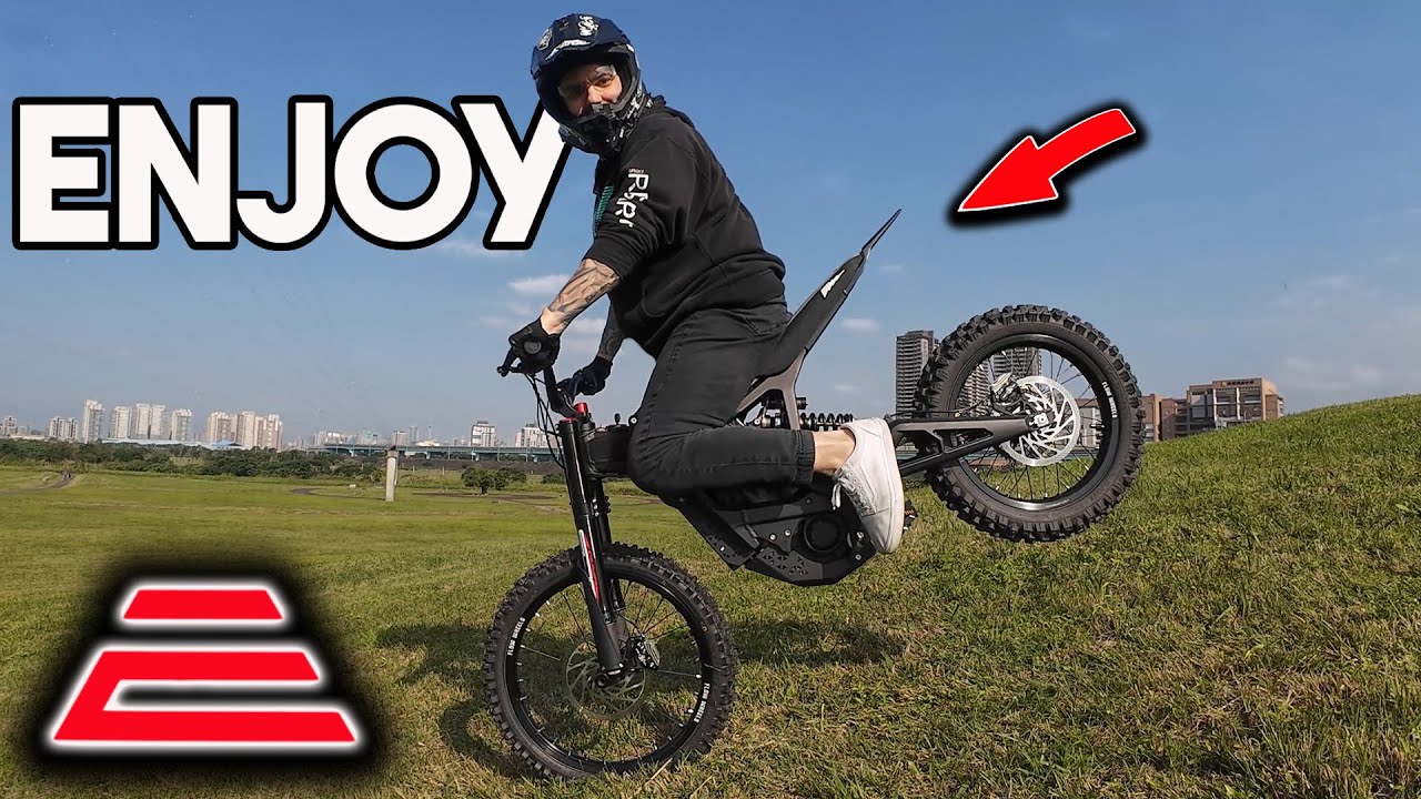 Like GLUE! ENJOY Gripper Seat Cover on ERIDE PRO SS