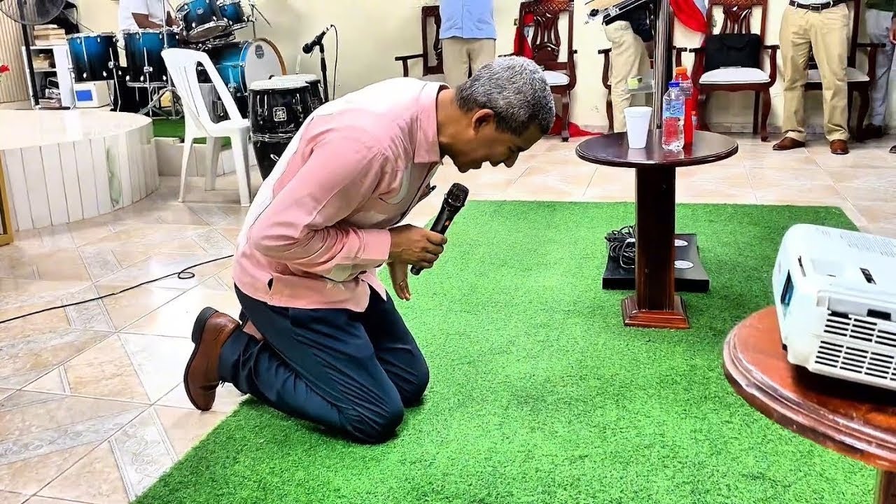 PASTOR EDDY DE LEÓN: ¡Envíame a Mi! 😭