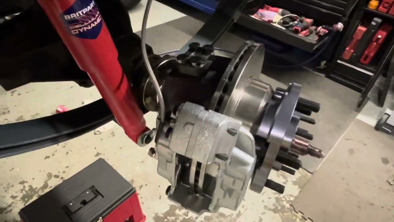 Land Rover Series 3 build - long travel, power Discovery disc brakes, Forbyn bros billet knuckles