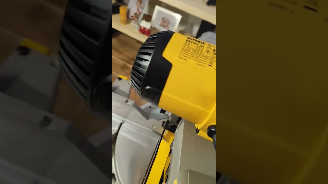 Dewalt dws780 de7023 piła ukosowa ukośnica st&oacute;ł do ukośnicy