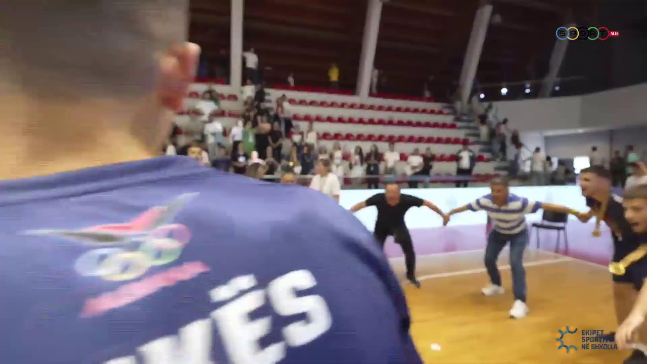Ndeshjet Finale të Volejbollit per Femra dhe Meshkuj