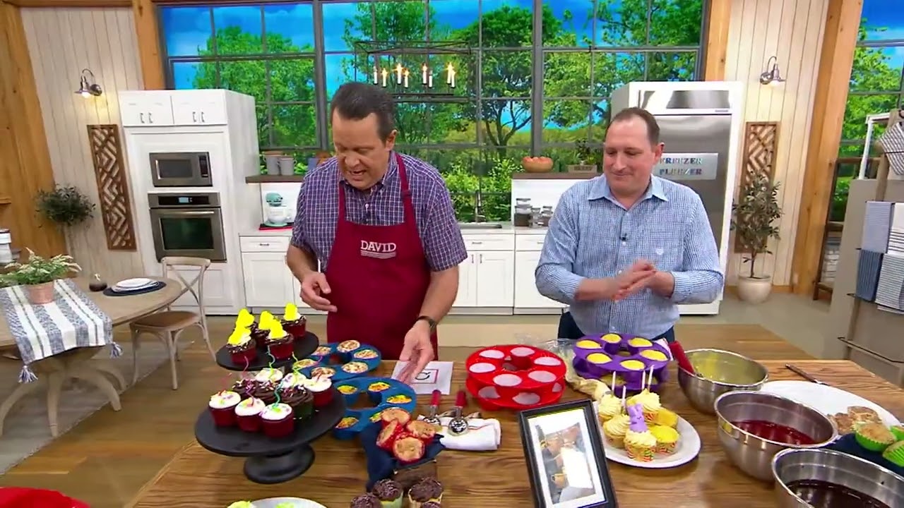 Decor Set of 2 Microwave Cupcake & Muffin Maker on QVC