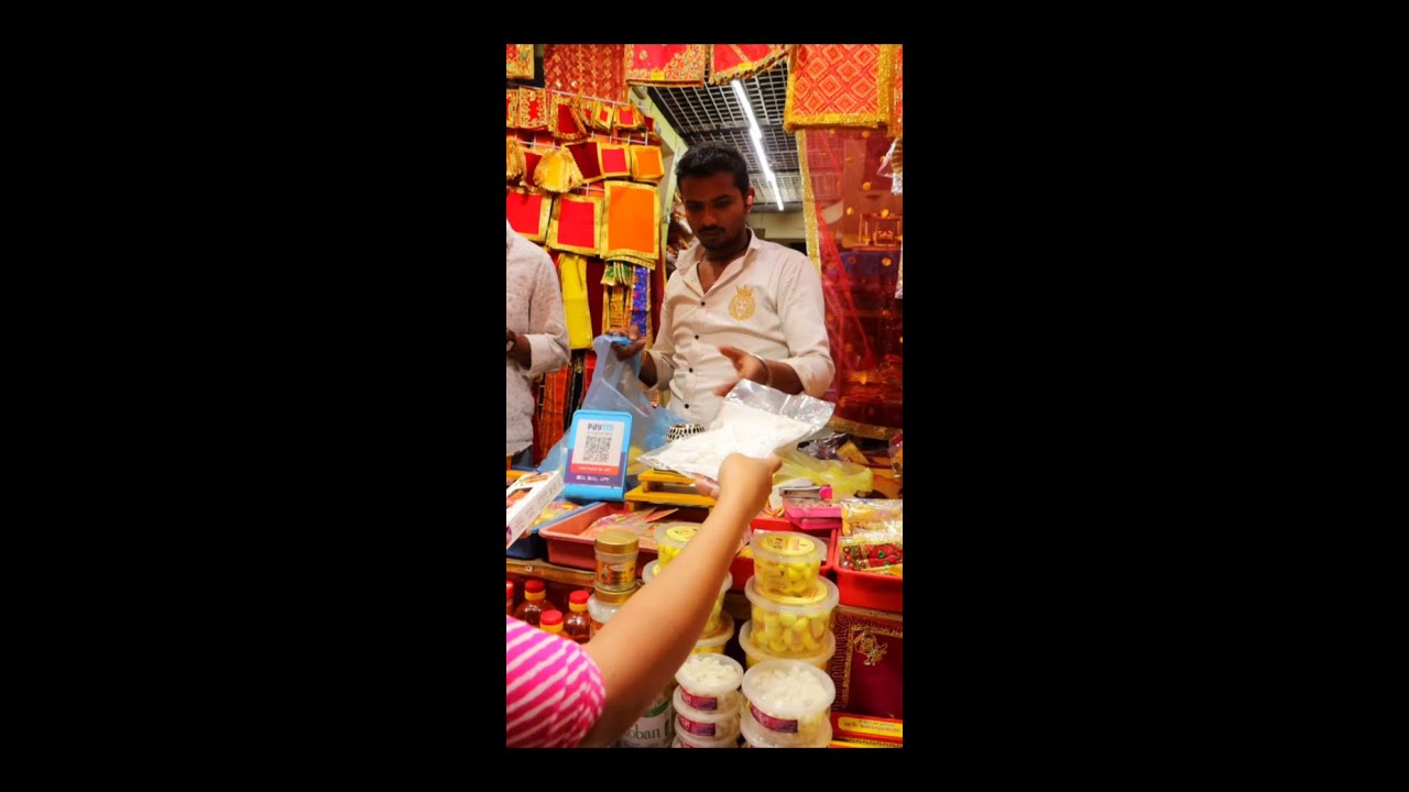 Shop and pay with Paytm, this Navratri!