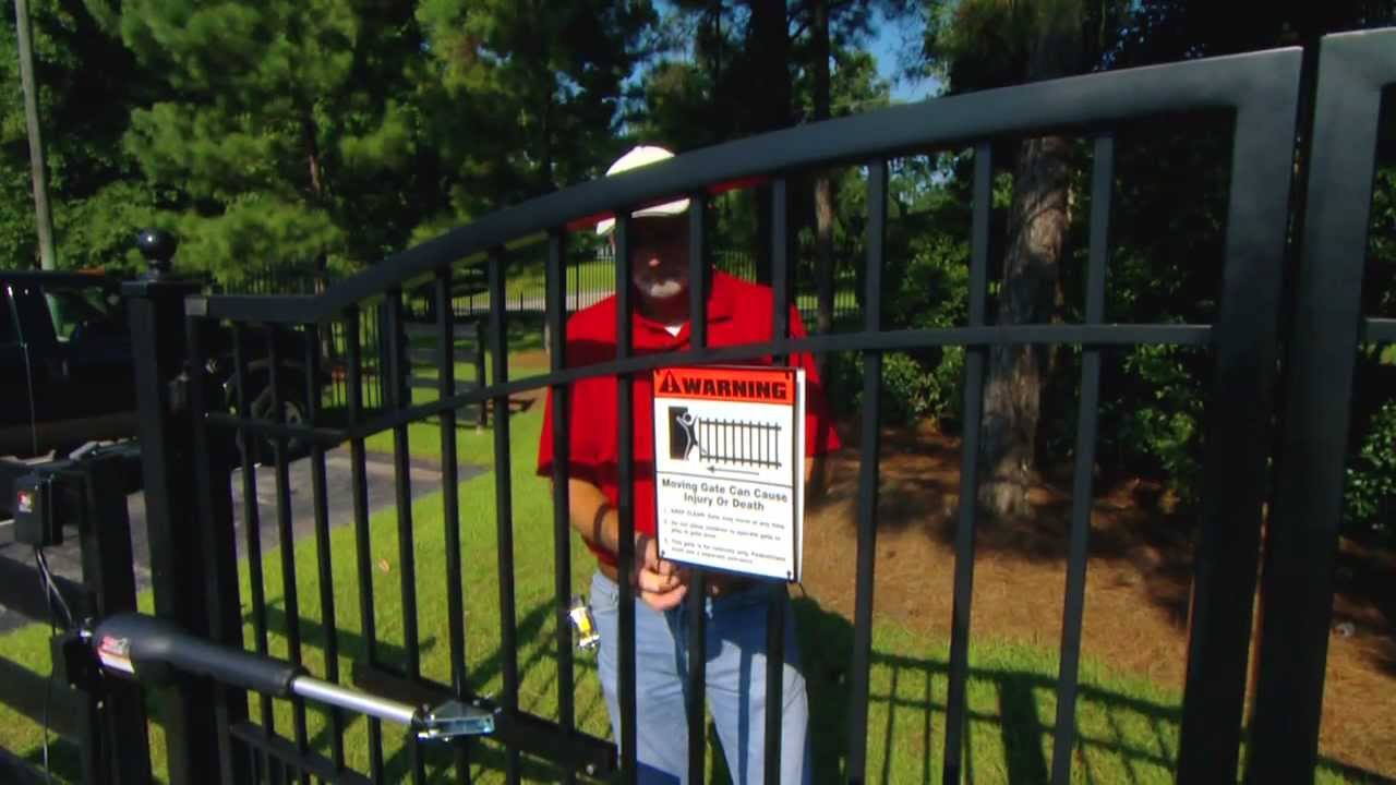 Mighty Mule MM362-D Automatic Gate Opener Installation Video