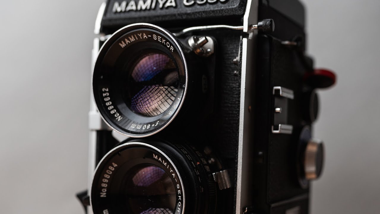 Shooting fast and slow with the Mamiya C330. Film photography.