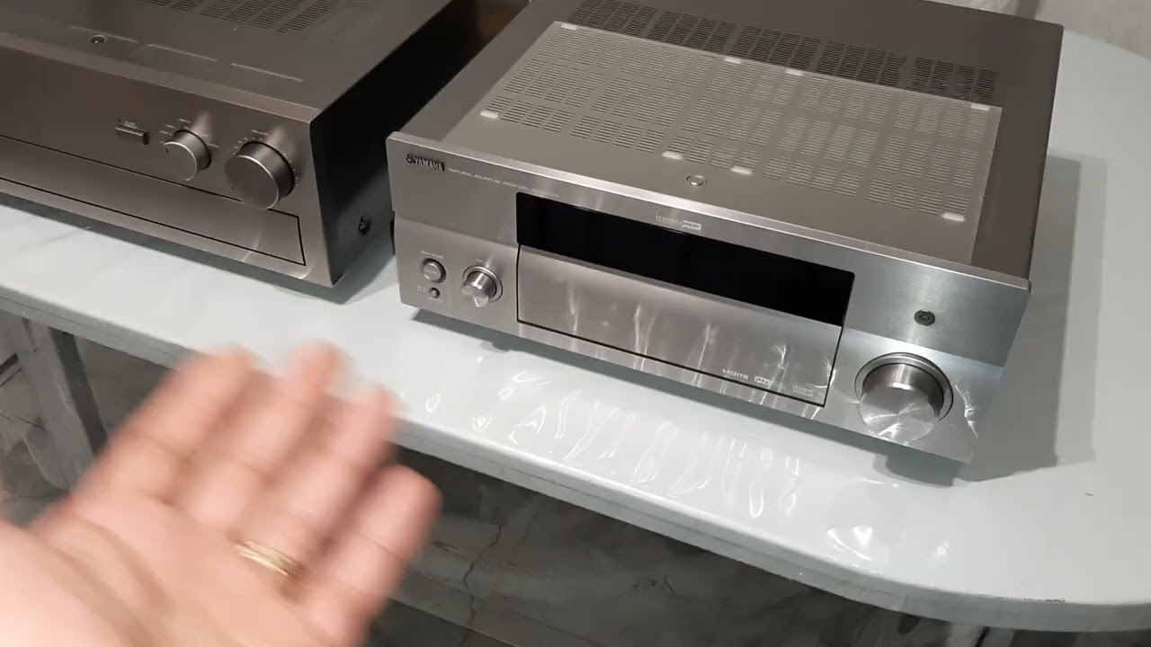 Аудио видео ресивер Yamaha rx v 1700.   Стерео уситель Yamaha  ax 1090.