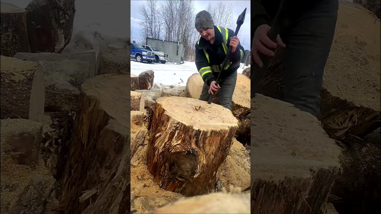 Cutting and Splitting a 2ft wide log