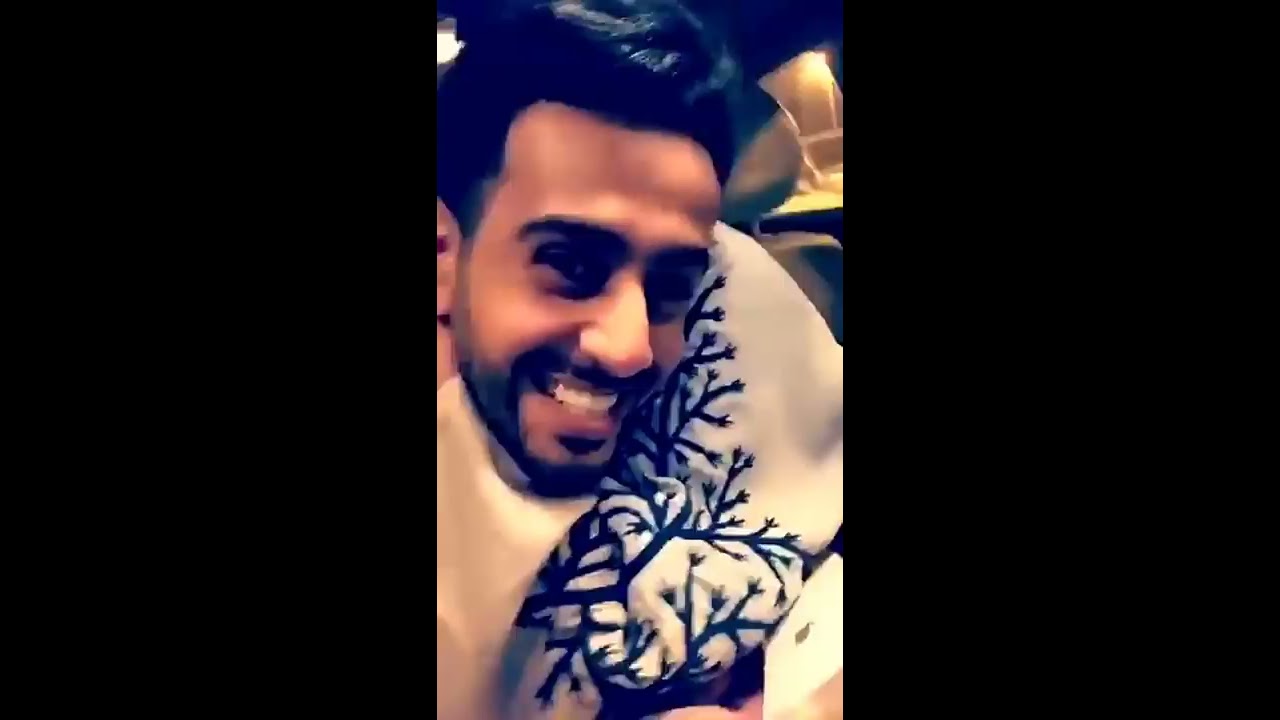 حسين بن محفوظ يستقبل حنان في المطار ويفاجئها ب ايفون X