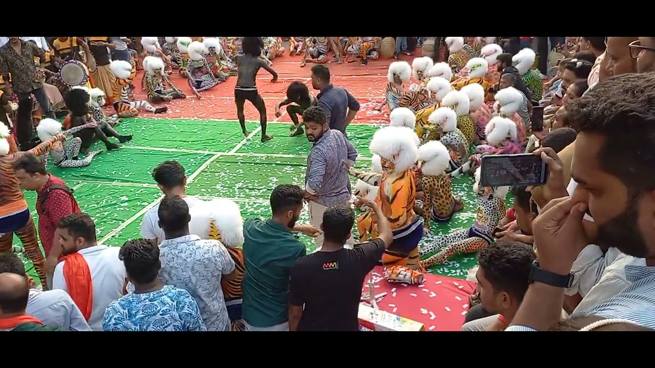 Pili Vesha ( Tiger Dance ) | Dasara - 2023 | Shiva Friends | Kambla Cross  | Barke | Mangalore