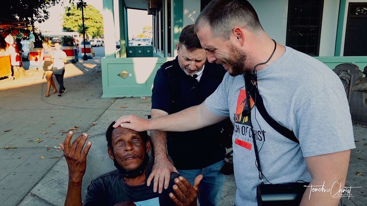 Wayward homeless man desperate for restoration in Puntarenas, Costa Rica | Phillip Blair