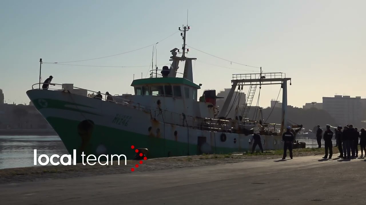 Ritorna a Mazara l'Aliseo: l'ingresso in porto della nave