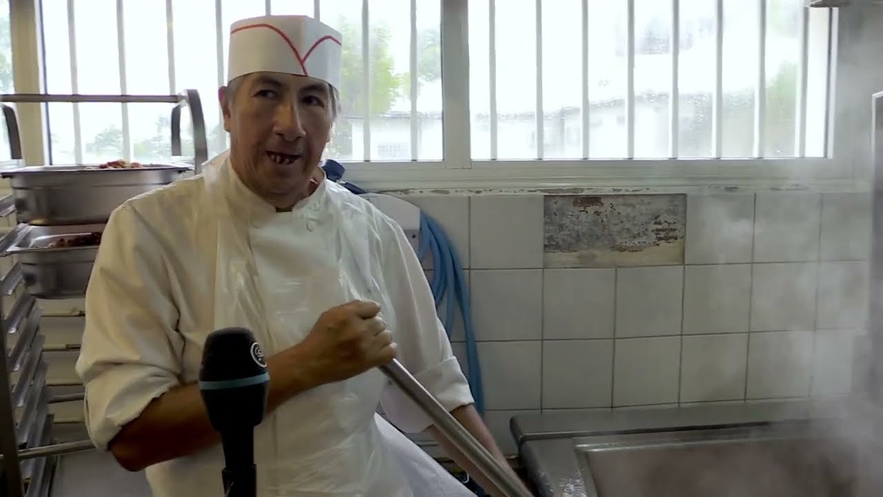 Cyclone Emnati&nbsp;: les agents de la cuisine centrale dans le feu de l&rsquo;action