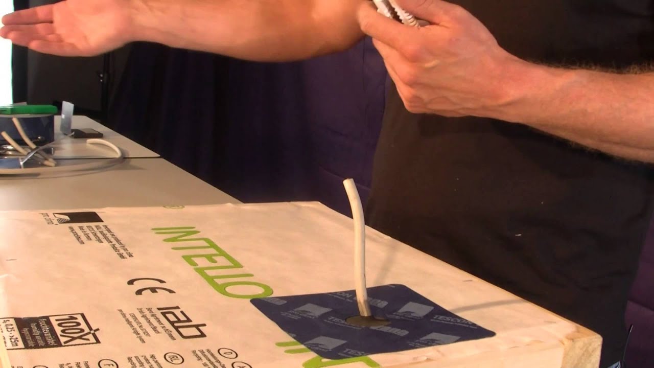 Kabeldurchdringungen luftdicht ausführen -  schnelle Hilfe für Elektriker und Zimmerer