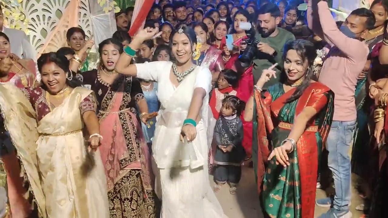 Bor entry dance performance ।