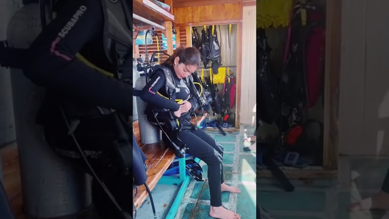 Snorkeling Debi Sagita