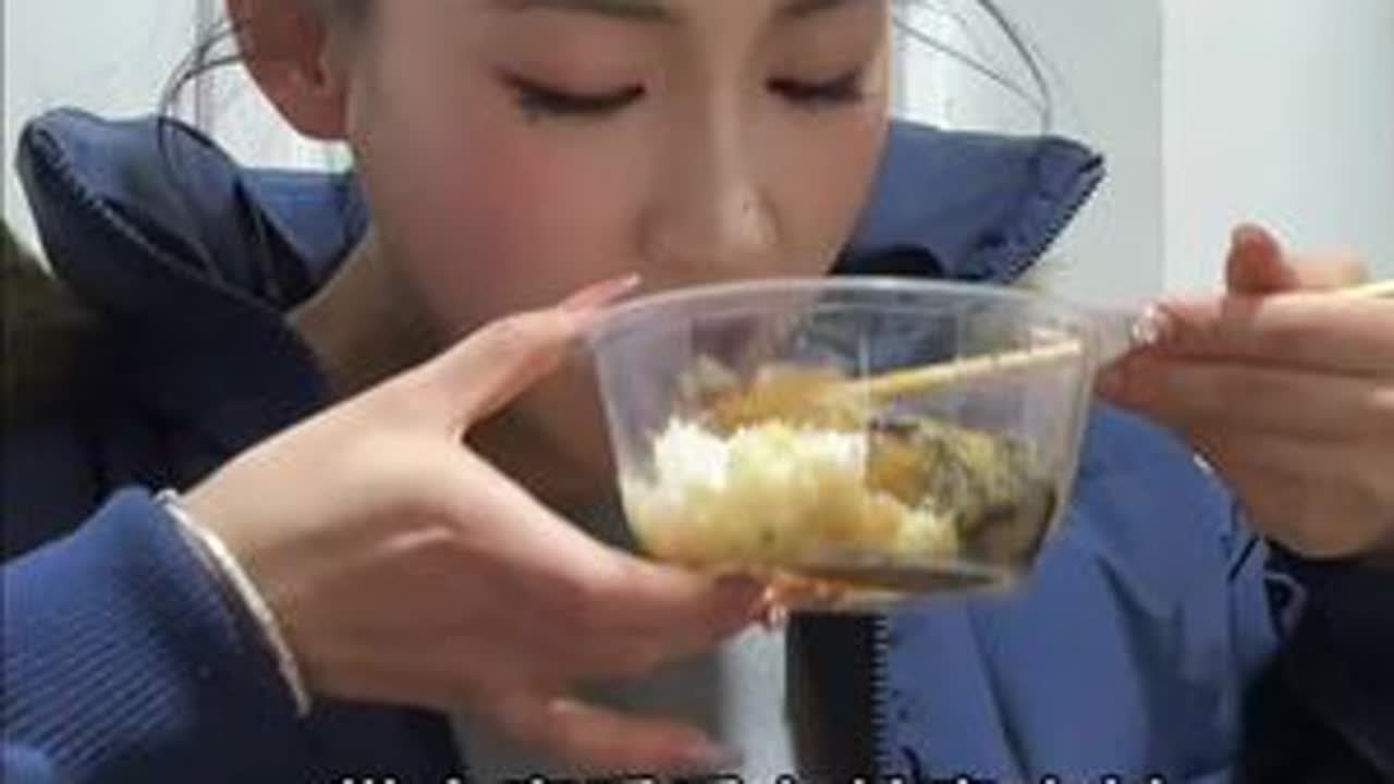 年味还是农村好#年味十足 #宰年猪熏腊肉 #三农流量扶持计划 #这一碗真过瘾 #农村特色美食