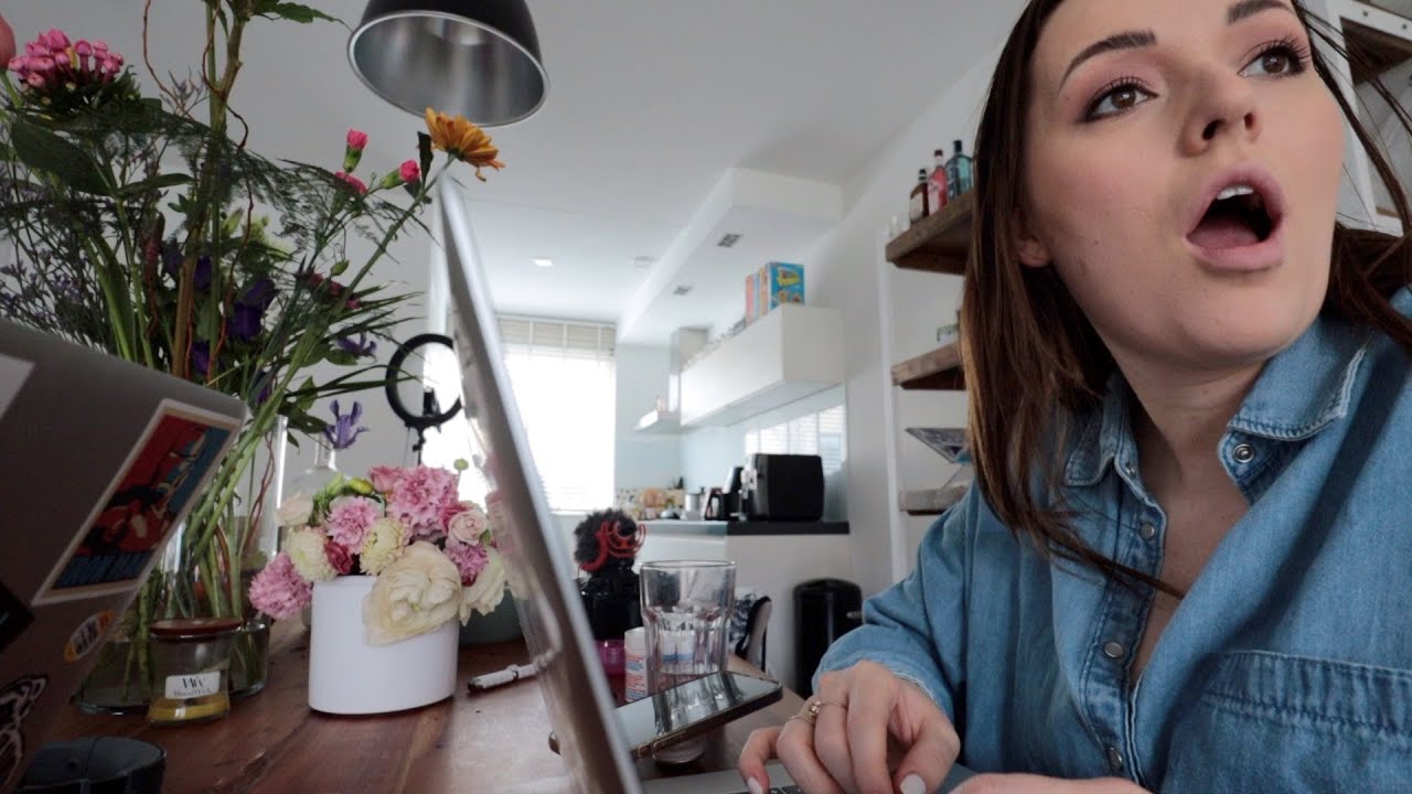 De kleine staat opeens | Vloggloss 2341