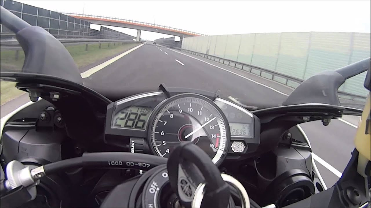 YAMAHA R1 RN 19 TARN&Oacute;W 292 KM/H