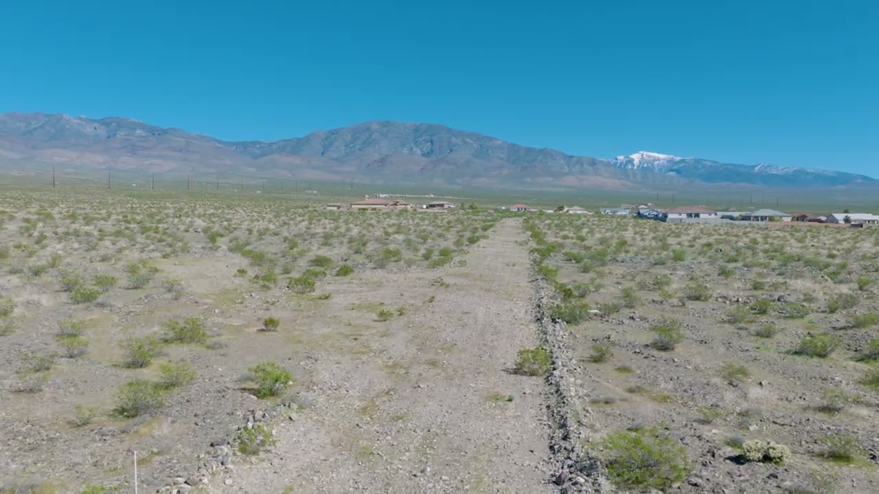 2.5 Acres &ndash; With Power & Beautiful Mountain Views! In Pahrump, Nye County NV