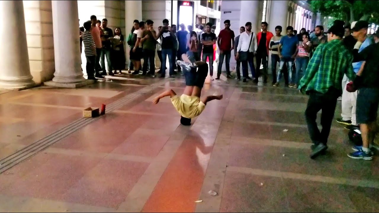 Insane dance battle on the streets of Connaught Place Delhi