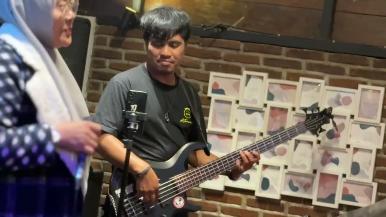 TEPEKUR || ZUHRA || #lagugayo #takengon #livemusic #laguviral #gayo #musik #coffeeshopmusic 