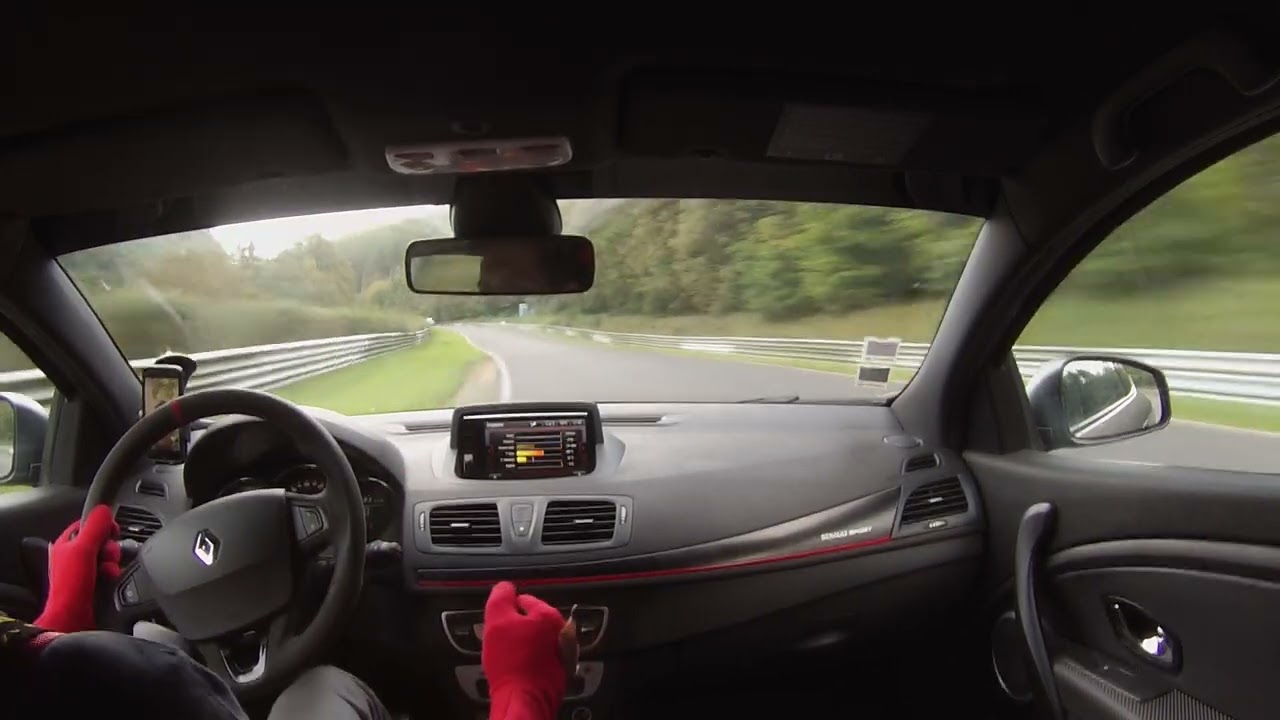 Renault Megane RS  / Porsche 991 GT3MR having fun on the Nordschleife Nurburgring October 2023