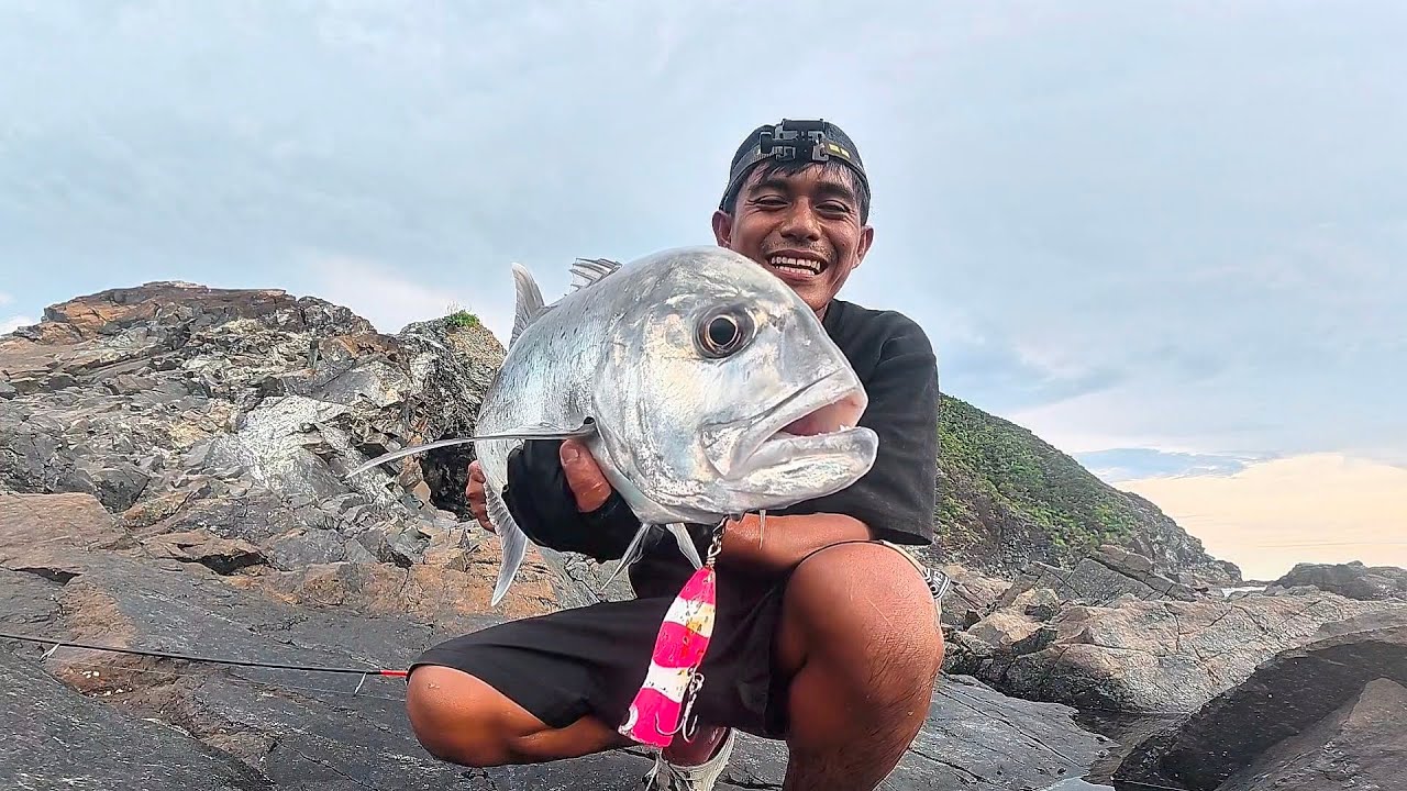Andami Palang Isda Dito! Dinadaan daanan Lang Ng Mga Bangka