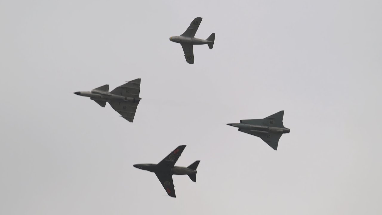 Swedish Air Force Historic Flight Formation in 4K & HQ Audio