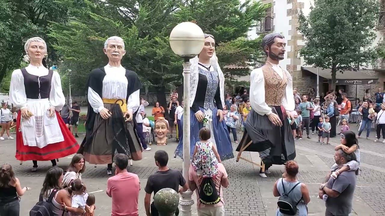 Vals V de Buztintxuri (Iruña) en Fiestas de Zegama | 26 de Agosto de 2025