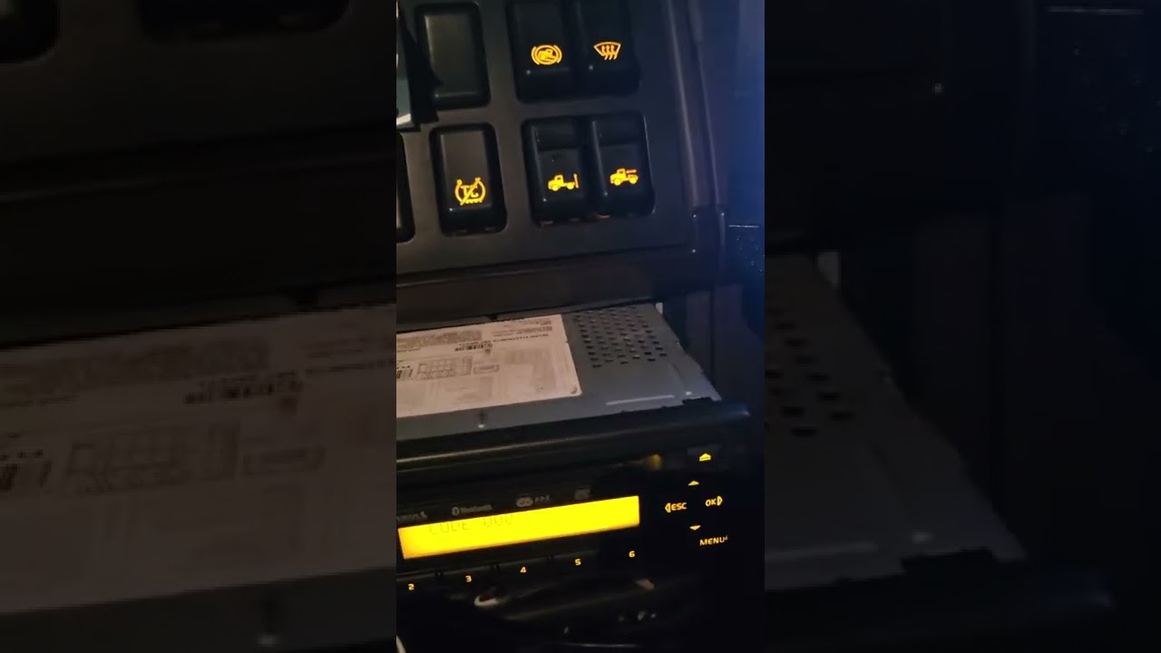 volvo truck  cd player how to remove