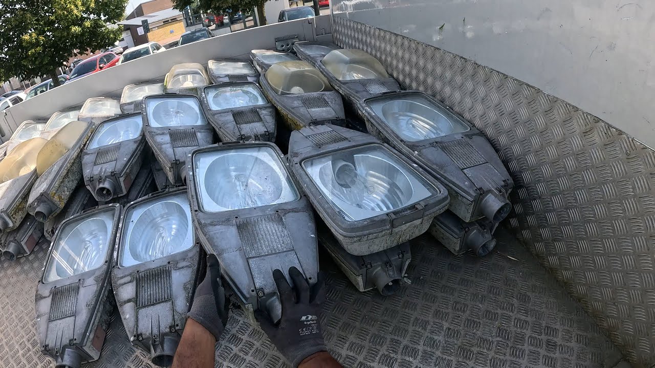 Say goodbye to old fixtures 🤷‍♂️