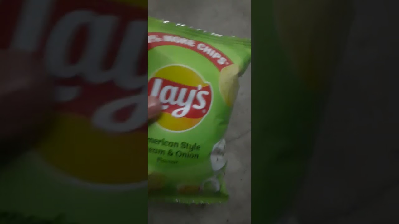 fatima Lai h KitKat or kurkure plz like 👍 and subscribe my chnl #trending #youtubeshorts #viral #you