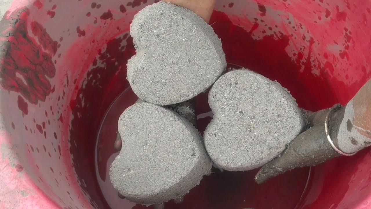 Asmr - gritty grainy crispy sand cement crumbling in water 💦💦 dipping