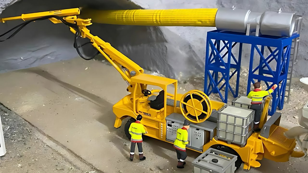 INCREDIBLE RC CRANES AND HEAVY LOAD TRUCKS AT WORK