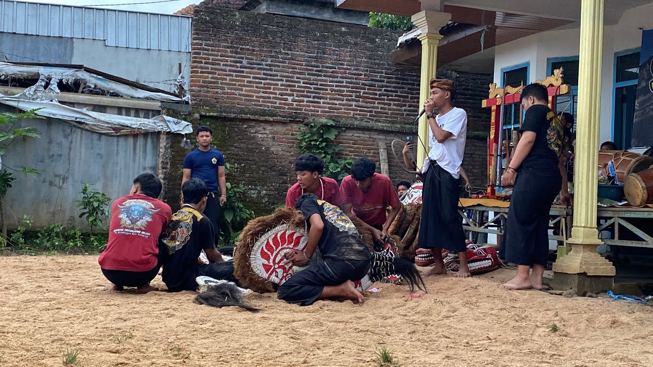 KALAPAN SATRIO TRI TANJUNG SEJATI KAMBINGAN TUMPANG