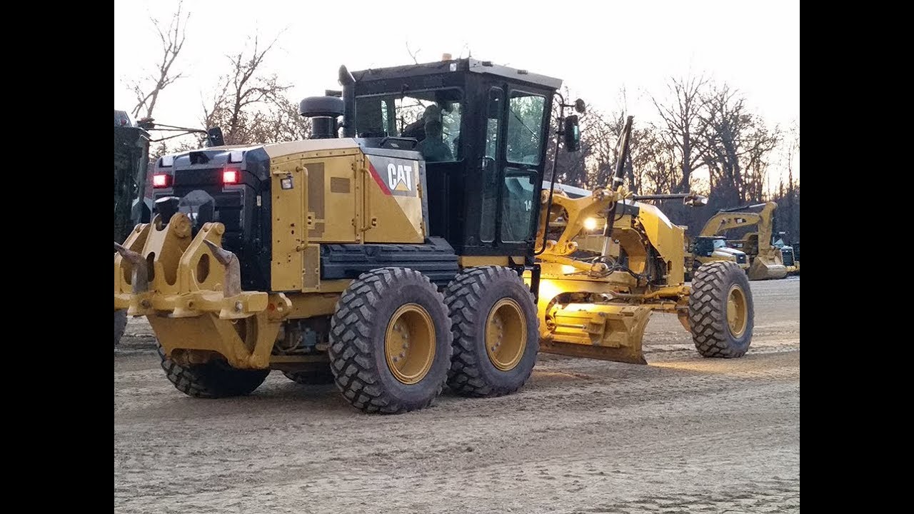 Cat Cab Options Bring Choice of Joystick or Traditional Motor Grader Controls