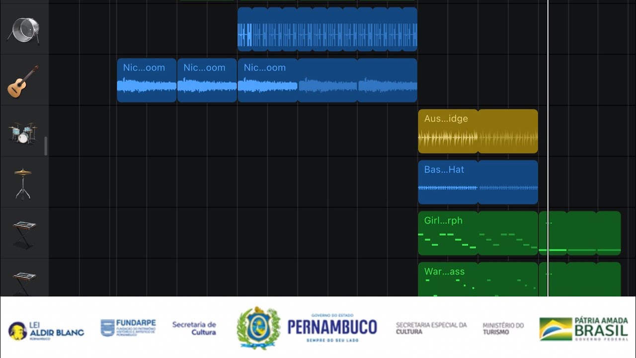 2. Produção musical através de aparelho celular- produzindo e gravando no  GarageBand - iPhone