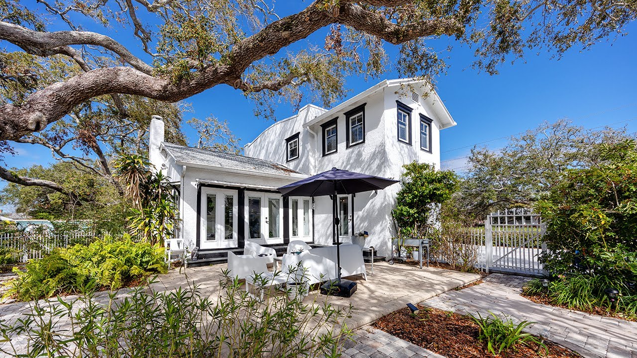 1055 Commodore St, Clearwater - beautiful historic house