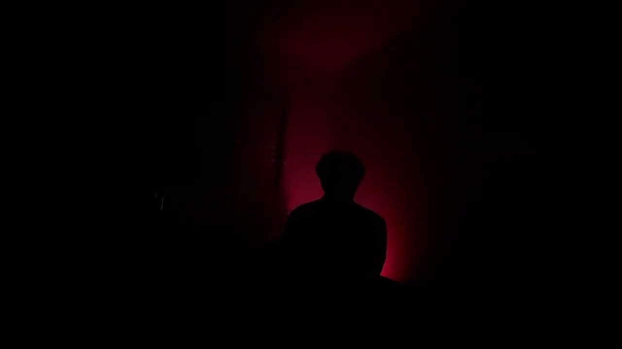 7. Sizzy - AMOR OU ÓDIO (Interlúdio)