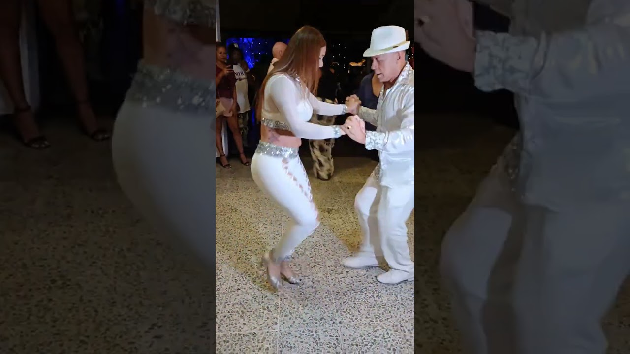 Duelo de bailadores🔥 en el balneario las brisas de jamundí 🌇