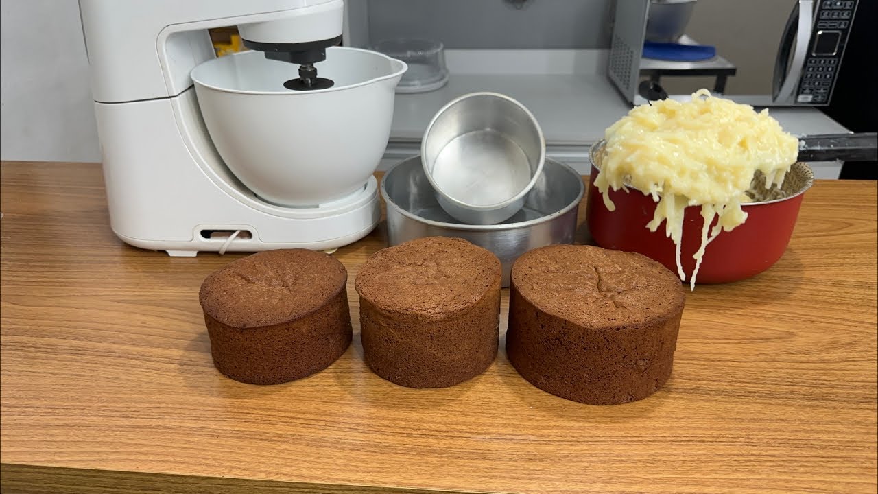 Pão de ló de chocolate 😱 SEM FERMENTO