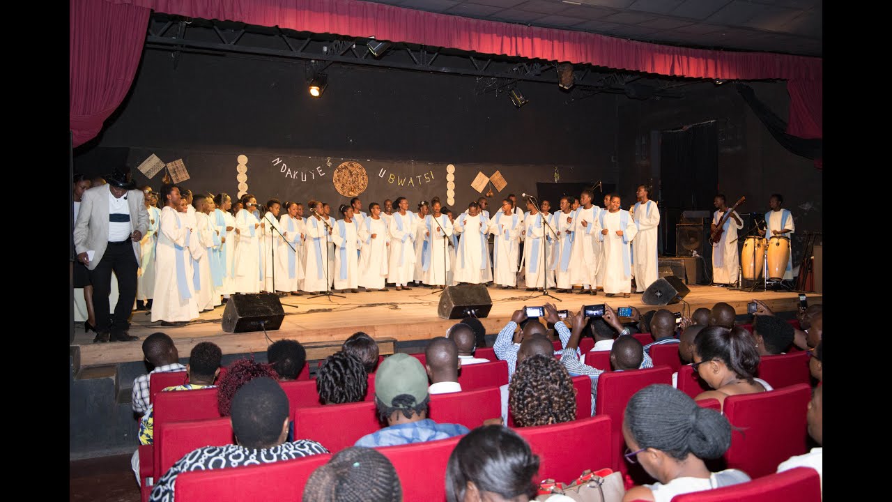 Concert NDAKUYE UBWATSI 1ere Partie 