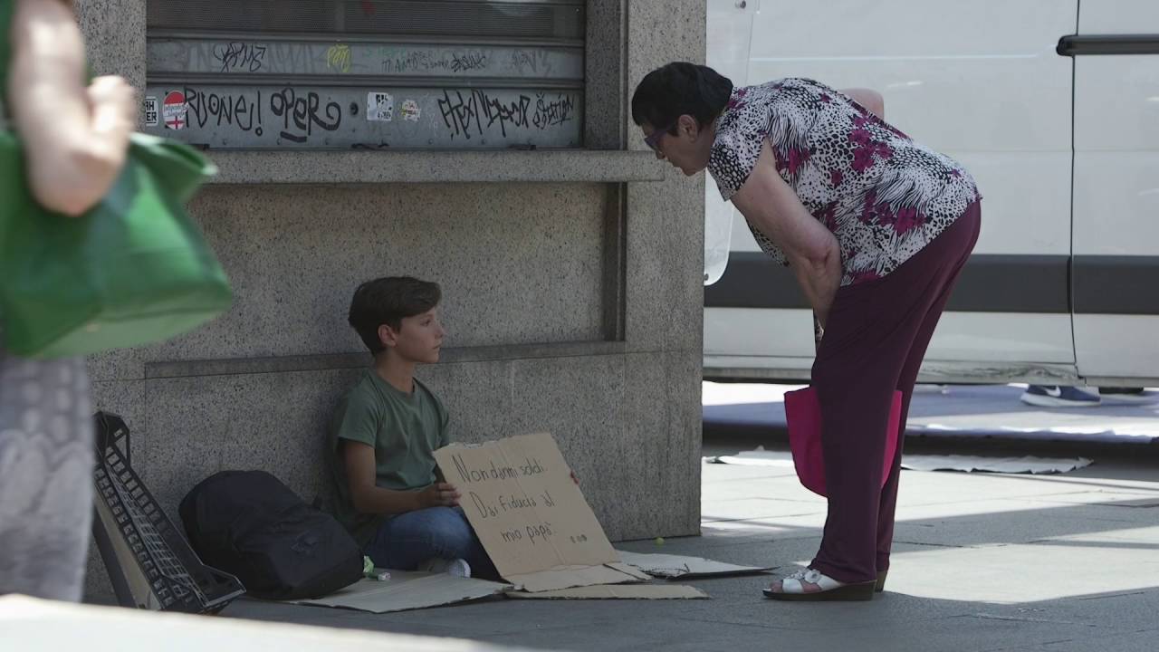 E se Stefano ti chiedesse aiuto, tu cosa faresti? - Esperimento Sociale #iodonofiducia