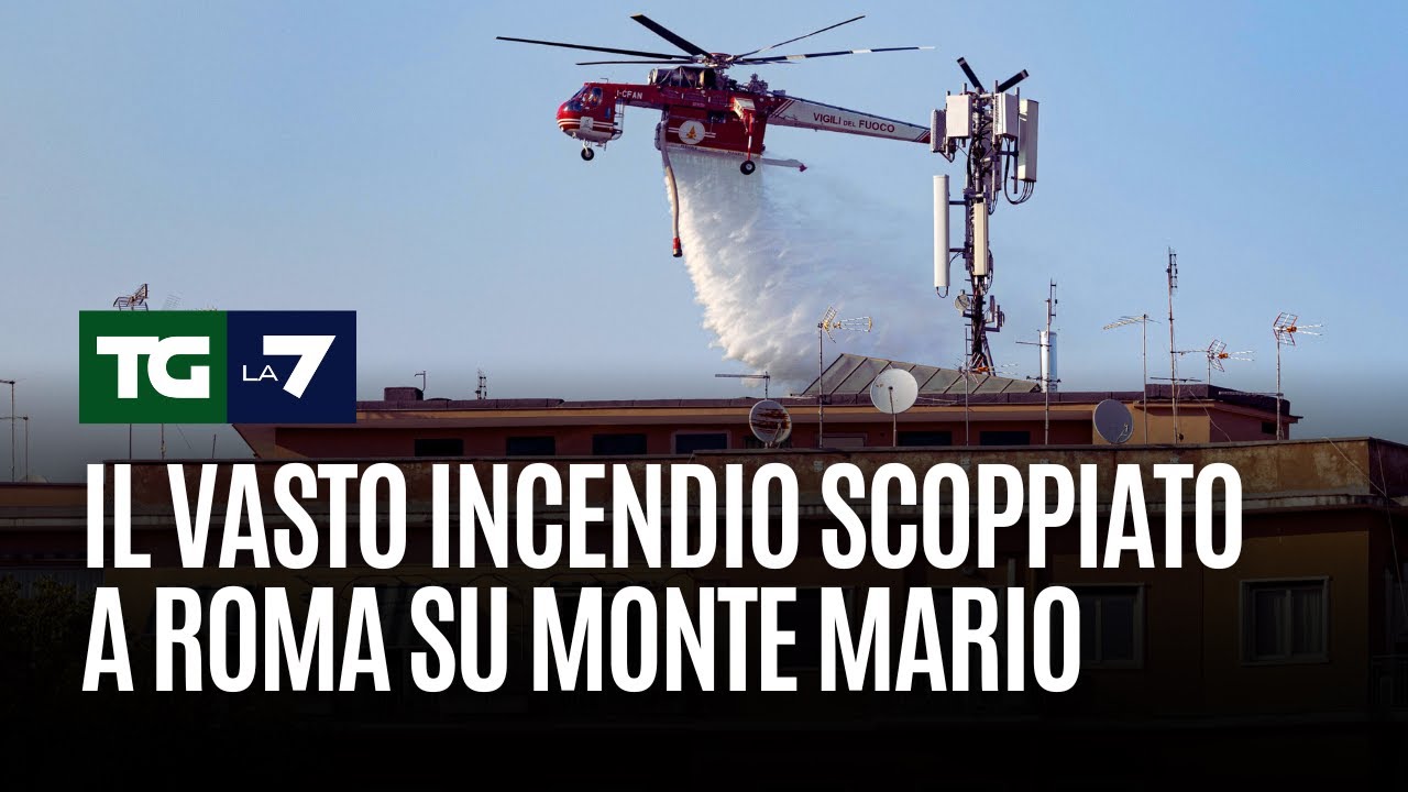 Il vasto incendio scoppiato a Roma su Monte Mario