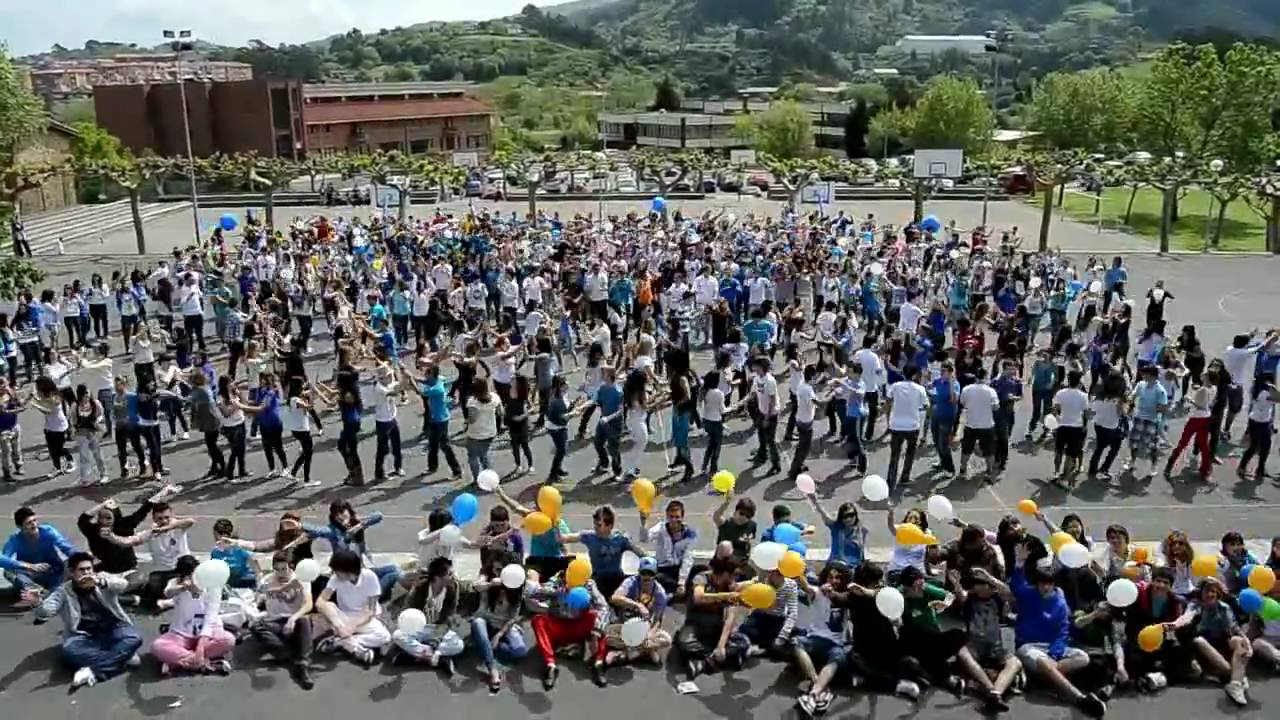 LIPDUB_SOMORROSTRO.mp4