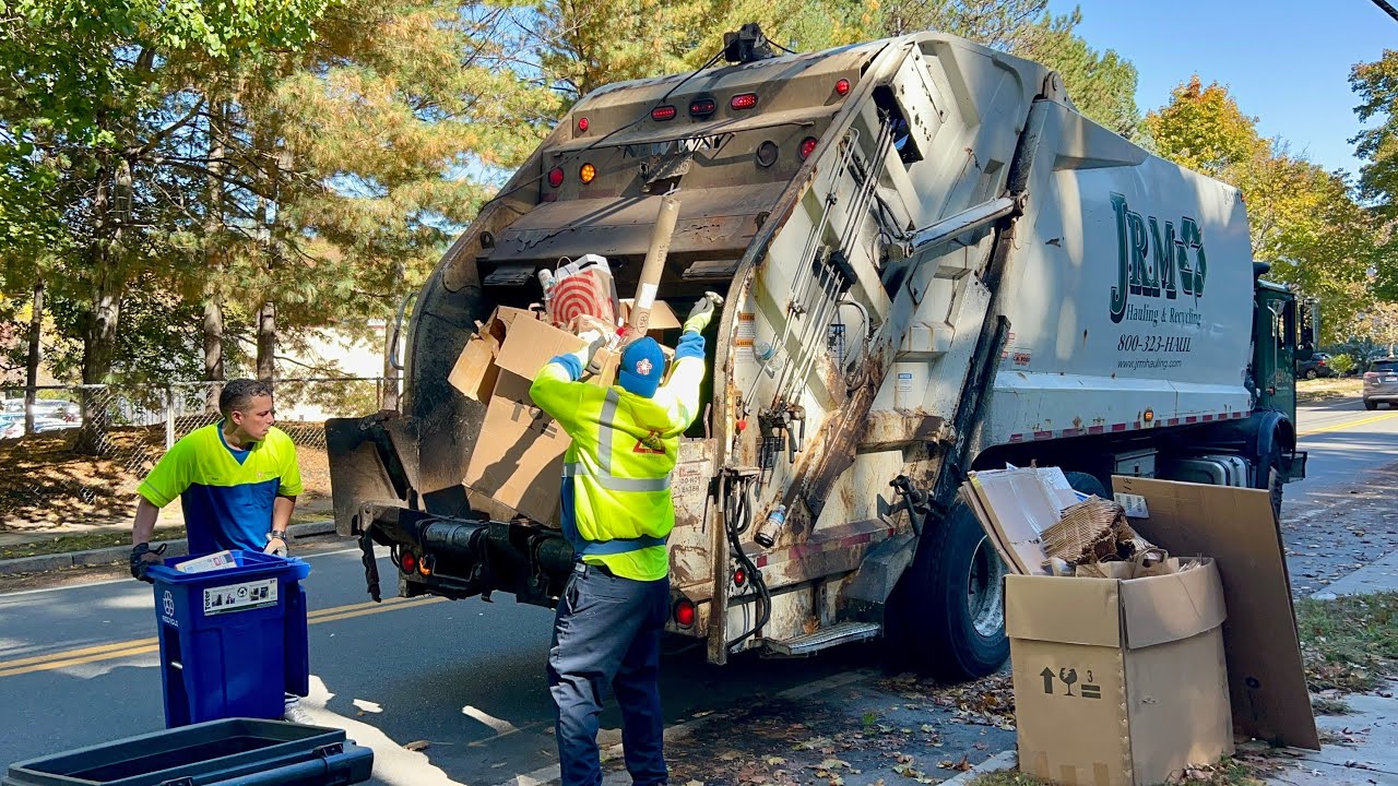 JRM Garbage Truck Packing Big Box Piles