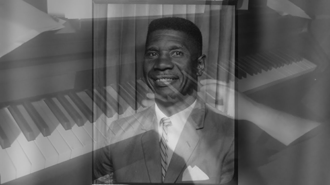 Piano/Vocals: Too Many Martyrs / The Ballad of Medgar Evers - Phil Ochs