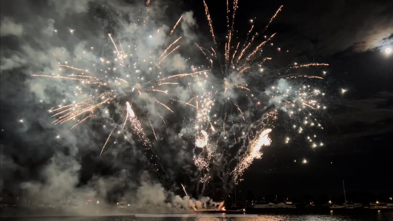 Vuurwerkshow voor een bruiloft in Kudelstaart - Big Smile Fireworks