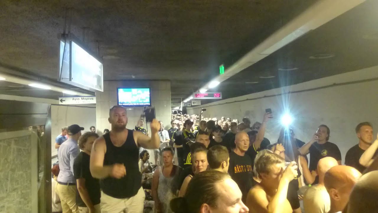 AIK-fans i Atens tunnelbana (Atromitos-AIK 1-0)
